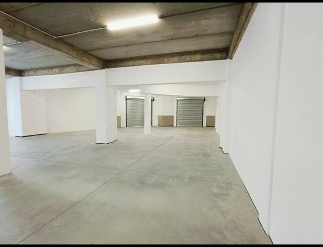 INDUSTRIAL PROPERTY TO RENT IN HALFWAY HOUSE